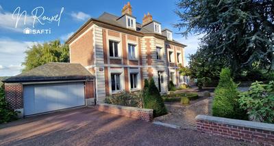Maison de maîtres - 293 m² - 11 pièces