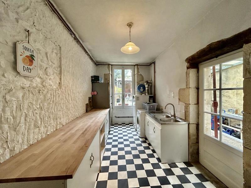 Maison - 185 m² - 7 pièces