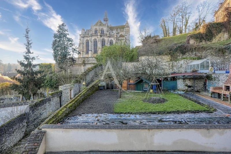 Maison - 141 m² - 8 pièces