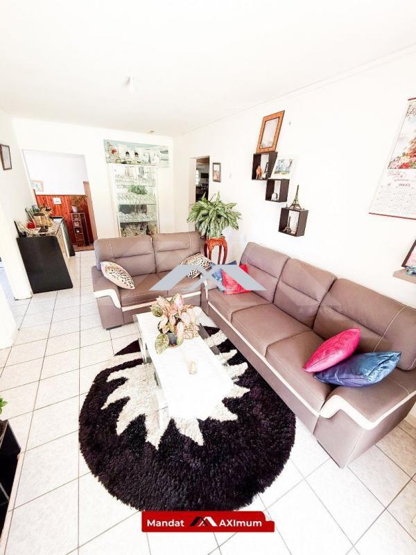 Maison - 110 m² - 4 pièces