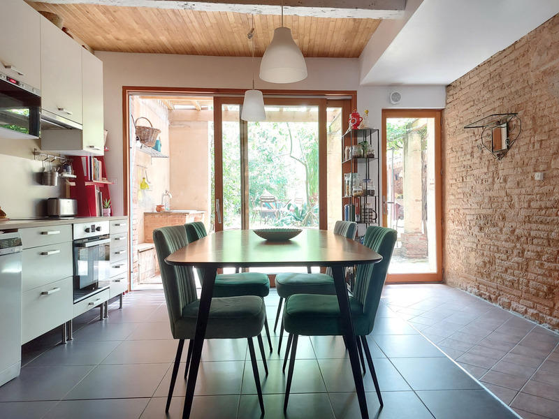 Maison - 200 m² - 7 pièces