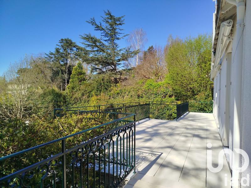 Maison - 180 m² - 8 pièces