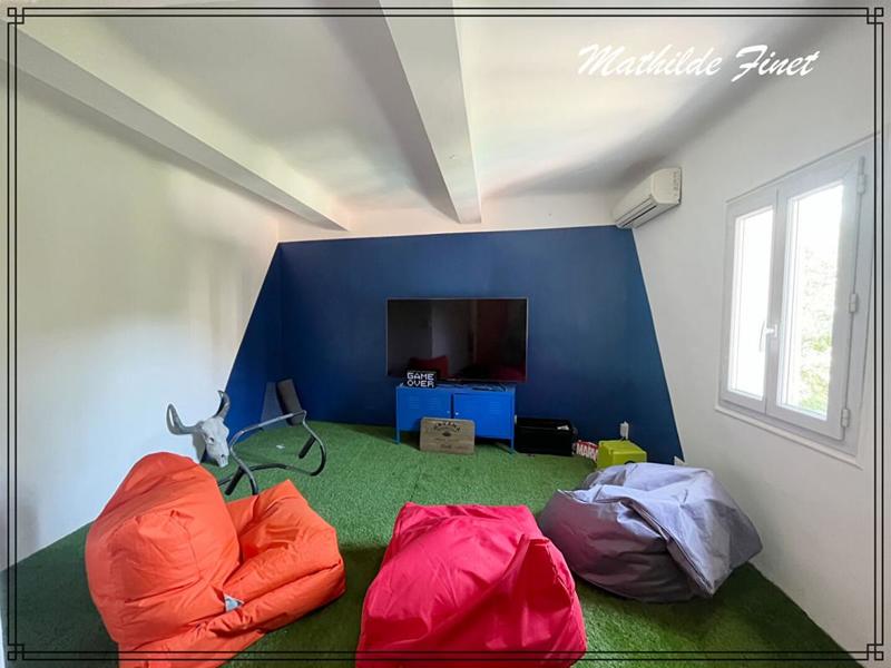 Maison - 185 m² - 7 pièces