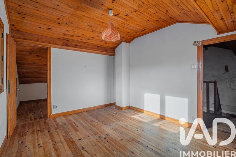 Châlet - 101 m² - 6 pièces