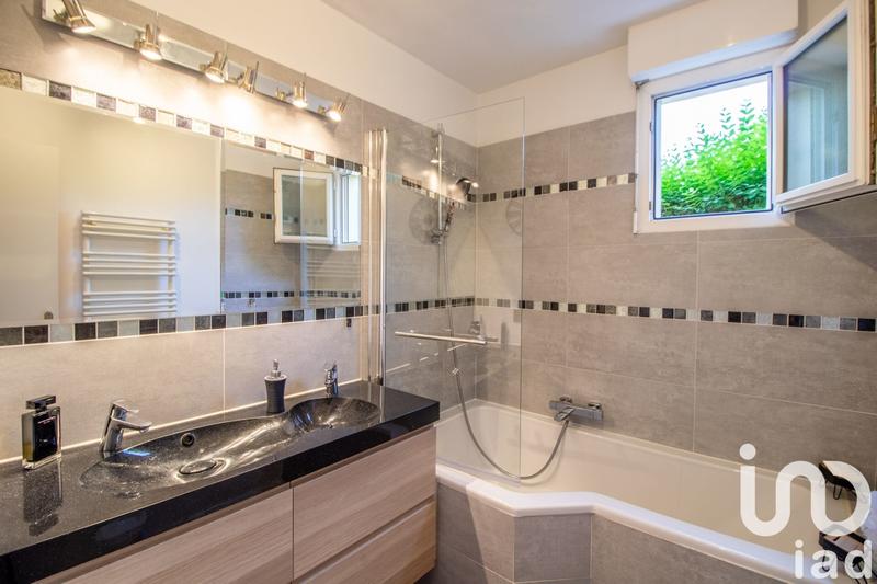 Appartement - 77 m² - 3 pièces