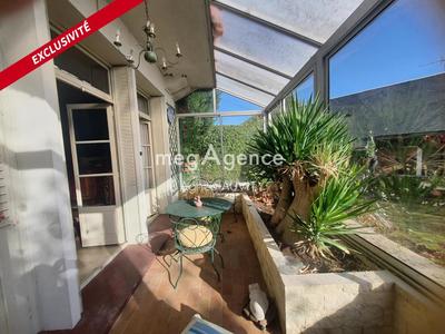 Maison - 300 m² - 10 pièces