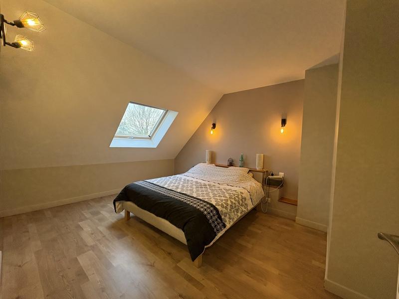 Maison traditionnelle - 165 m² - 8 pièces