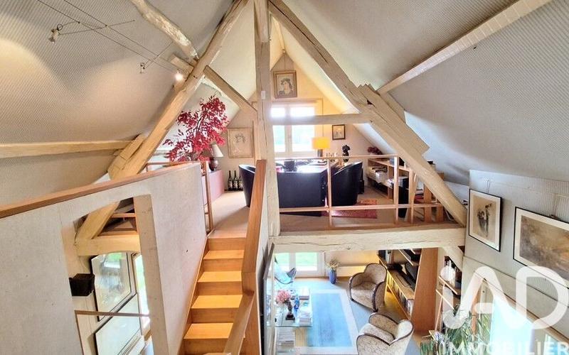 Maison - 700 m² - 18 pièces