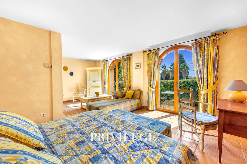 Bastide - 775 m² - 11 pièces