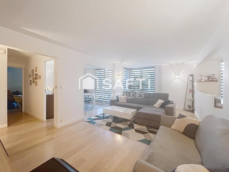 Appartement - 94 m² - 5 pièces