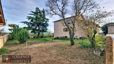 Maison - 210 m² - 8 pièces