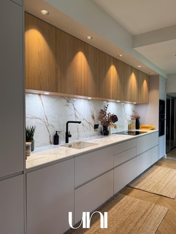 Maison - 230 m² - 6 pièces