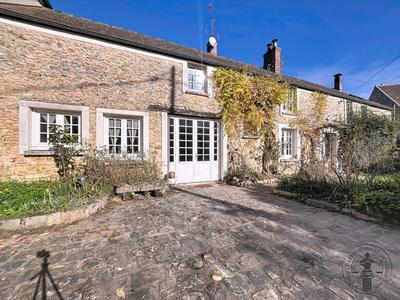 Maison - 235 m² - 7 pièces