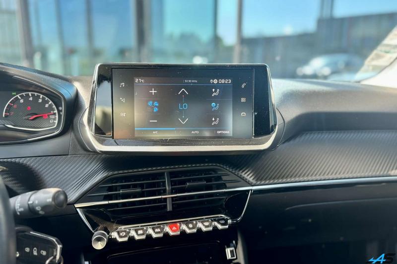 1,2 Active 100ch s&amp;S Entretien Complet Peugeot Camera