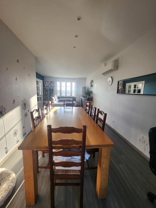 Maison - 99 m² - 6 pièces