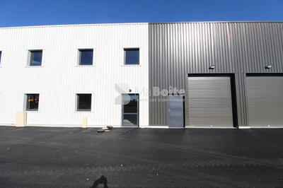 Local d'activités - 138 m² - 2 pièces