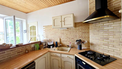 Maison - 140 m² - 8 pièces