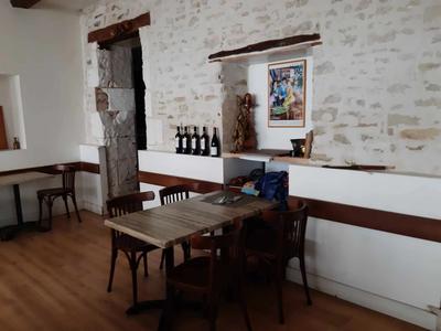 Maison - 384 m² - 10 pièces