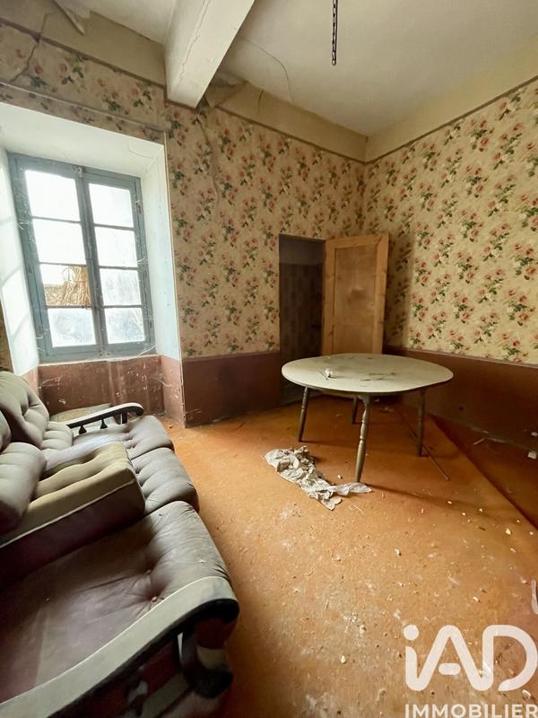 Maison - 340 m² - 4 pièces