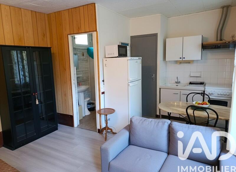 Maison - 245 m² - 8 pièces