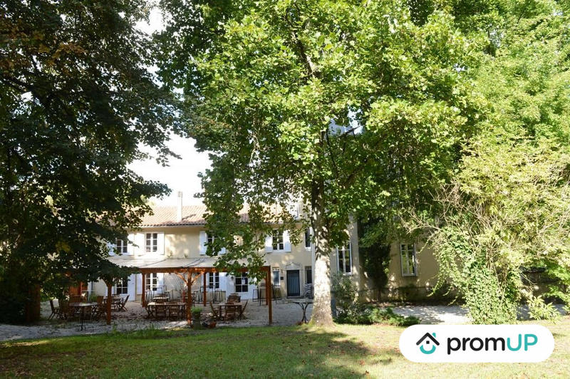 Manoir - 678 m² - 18 pièces