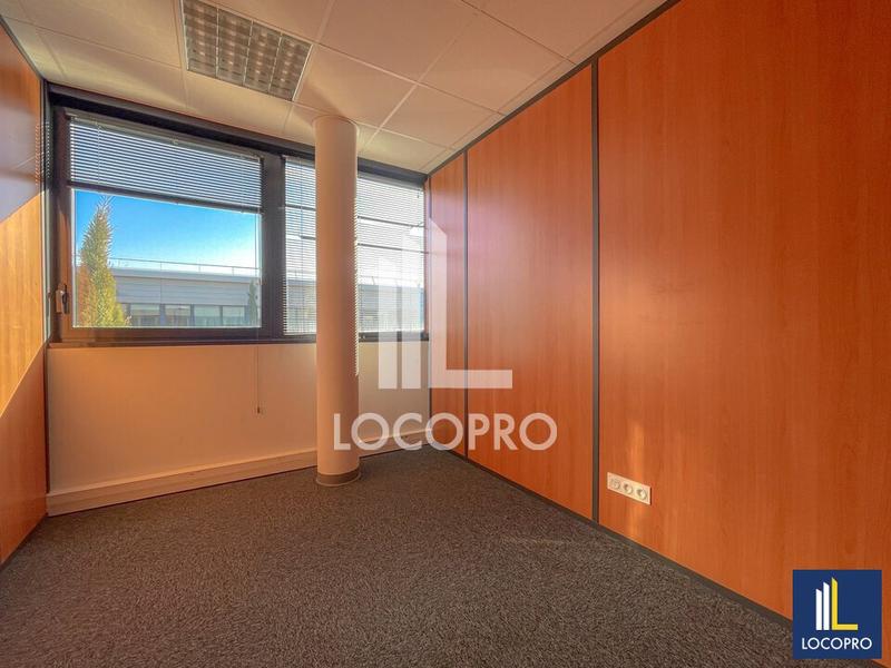 Bureau - 256 m²