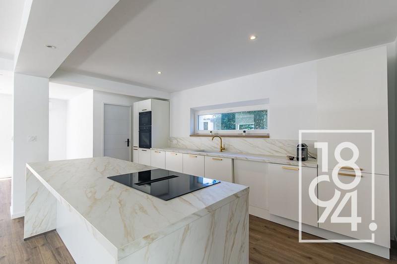 Villa - 190 m² - 6 pièces