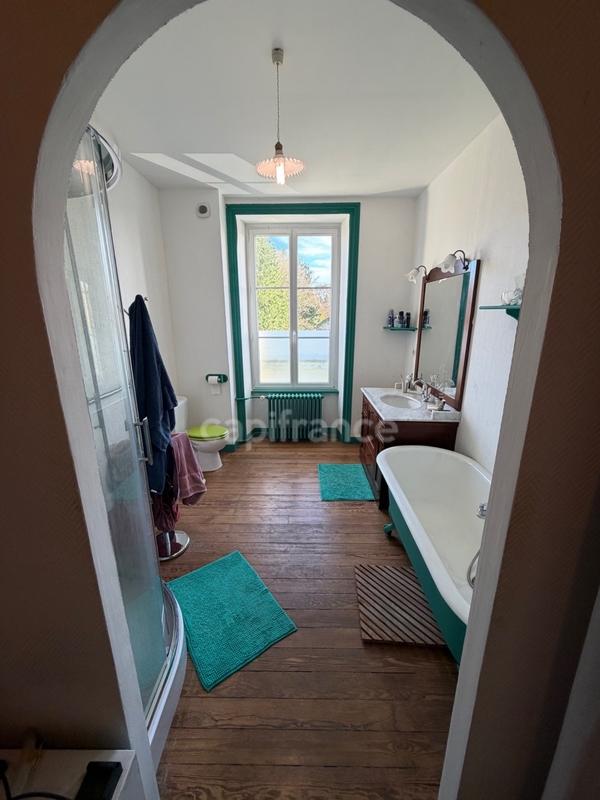 Maison de maîtres - 416 m² - 13 pièces