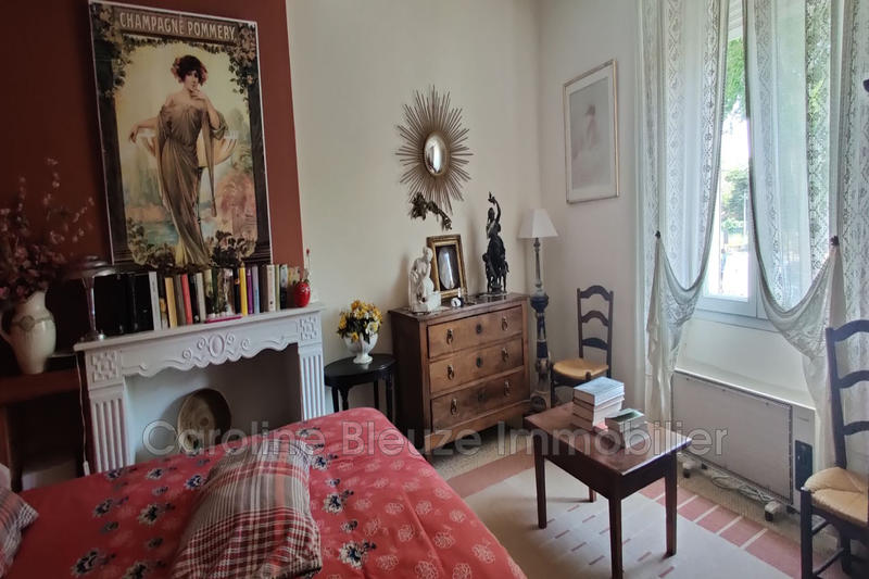 Maison - 354 m² - 10 pièces