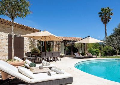 Propriété - 490 m² - 10 pièces