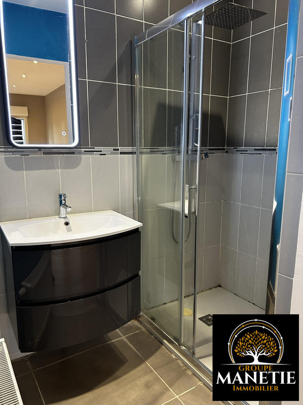 Maison contemporaine - 121 m² - 6 pièces