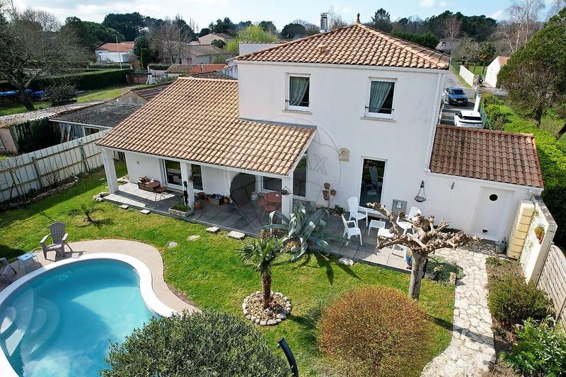 Maison - 133 m² - 6 pièces