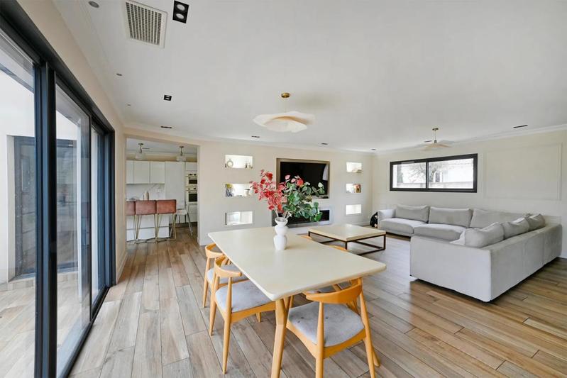 Maison - 139 m² - 5 pièces