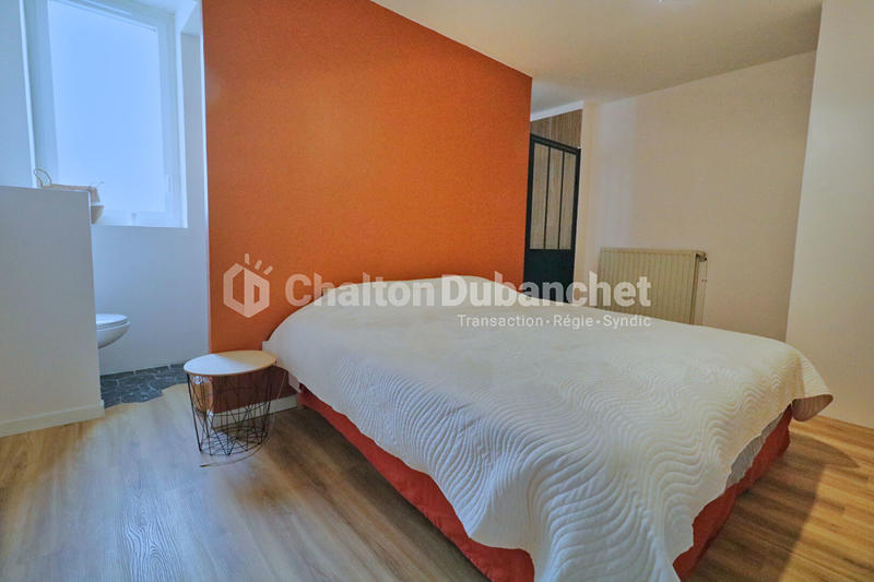 Maison - 180 m² - 8 pièces