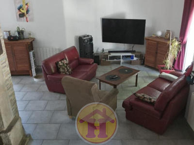 Maison - 205 m² - 7 pièces