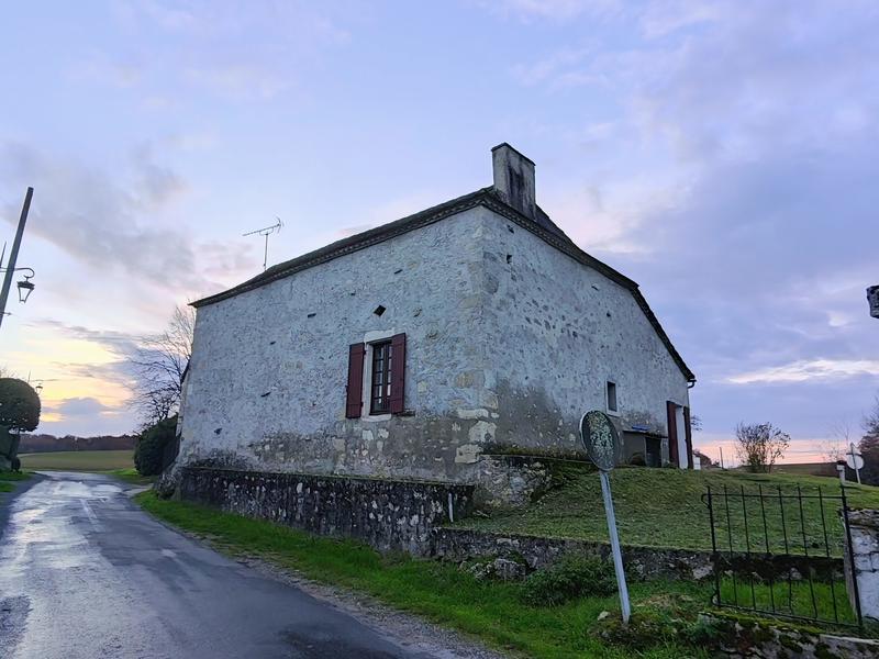 Maison - 81 m² - 3 pièces