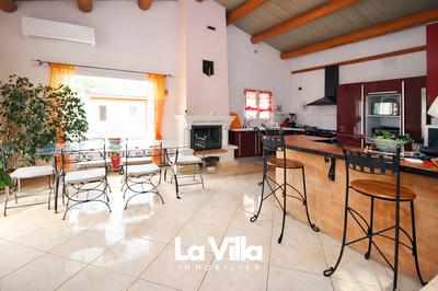 Maison - 180 m² - 6 pièces