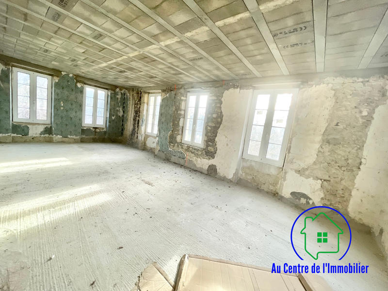 Maison - 343 m² - 6 pièces