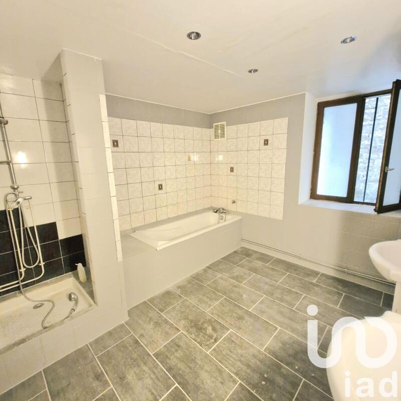 Maison - 156 m² - 5 pièces