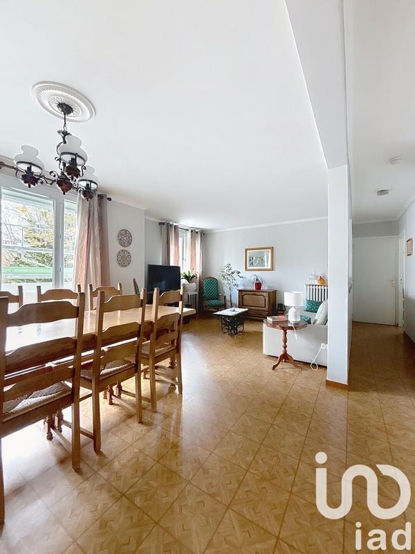 Appartement - 90 m² - 6 pièces