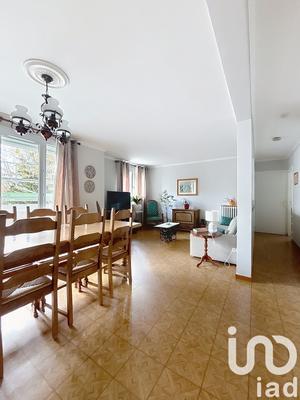 Appartement - 90 m² - 6 pièces