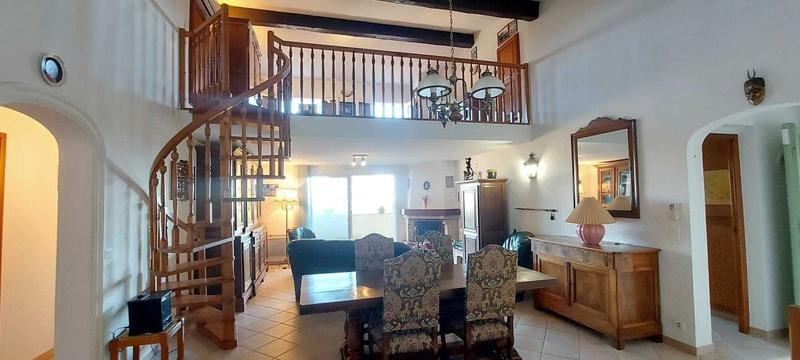 Villa - 139 m² - 6 pièces