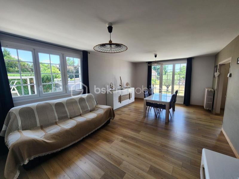 Maison traditionnelle - 138 m² - 5 pièces