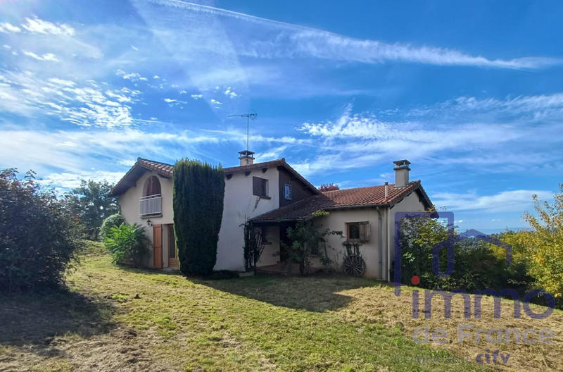 Villa - 240 m² - 8 pièces