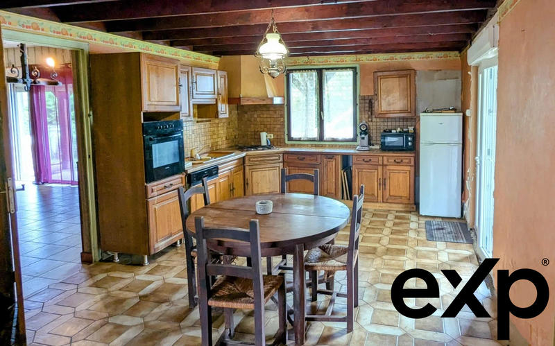 Maison - 201 m² - 9 pièces