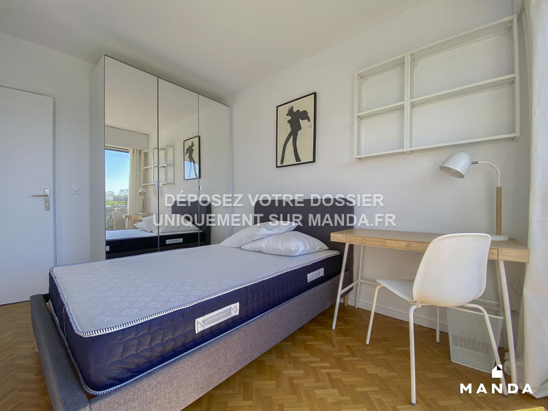 Chambre - 11 m² - 7 pièces