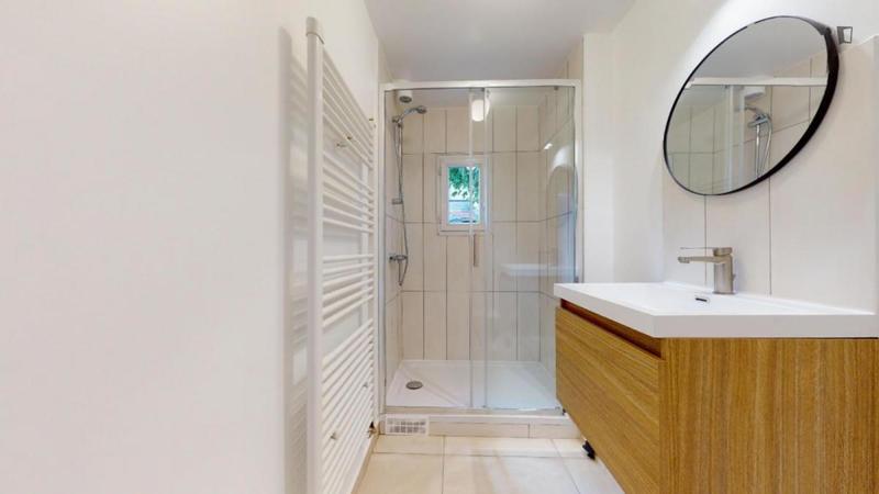 Chambre - 9 m² - 6 pièces