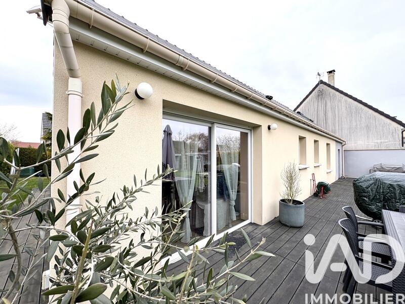 Maison - 137 m² - 6 pièces