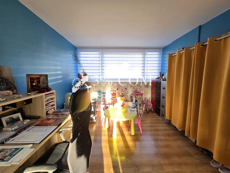 Appartement - 98 m² - 4 pièces