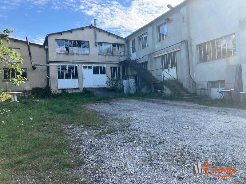 Immeuble - 3 600 m²